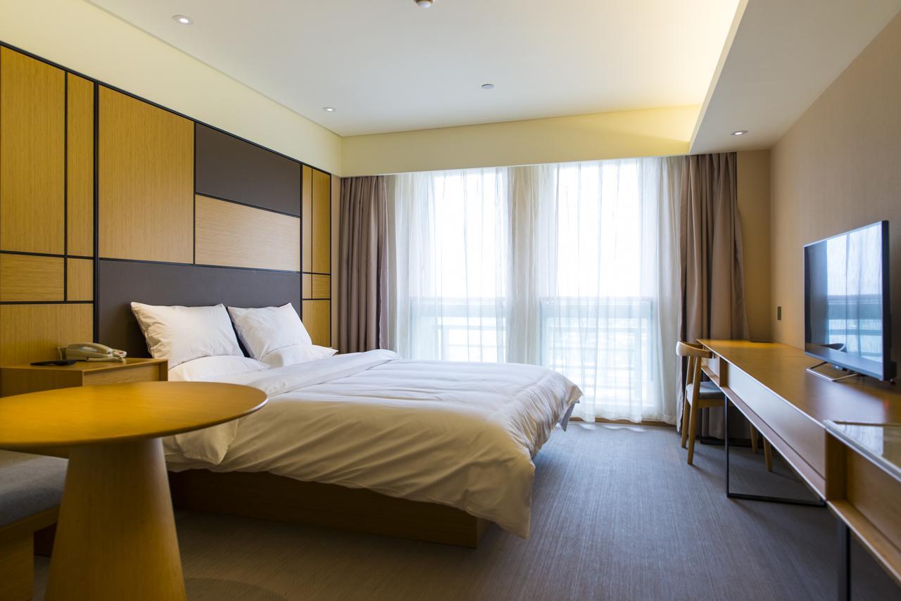 Ji Hotel Shanghai Hongqiao Transport Hub Linkong Zone Εξωτερικό φωτογραφία